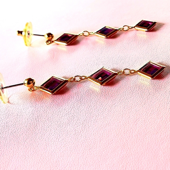 VTG AVON Glamorous Amethyst Colored Dangle Earrings - EVC - Picture 5 of 8